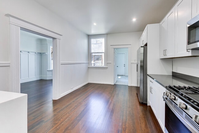 Building Photo - 554a Natoma St