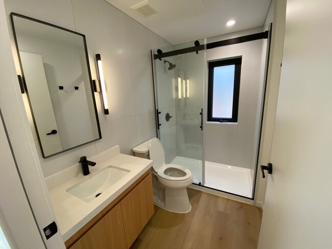 Building Photo - Brand New Never Lived In 2 Bedroom 2 Bathroom Home