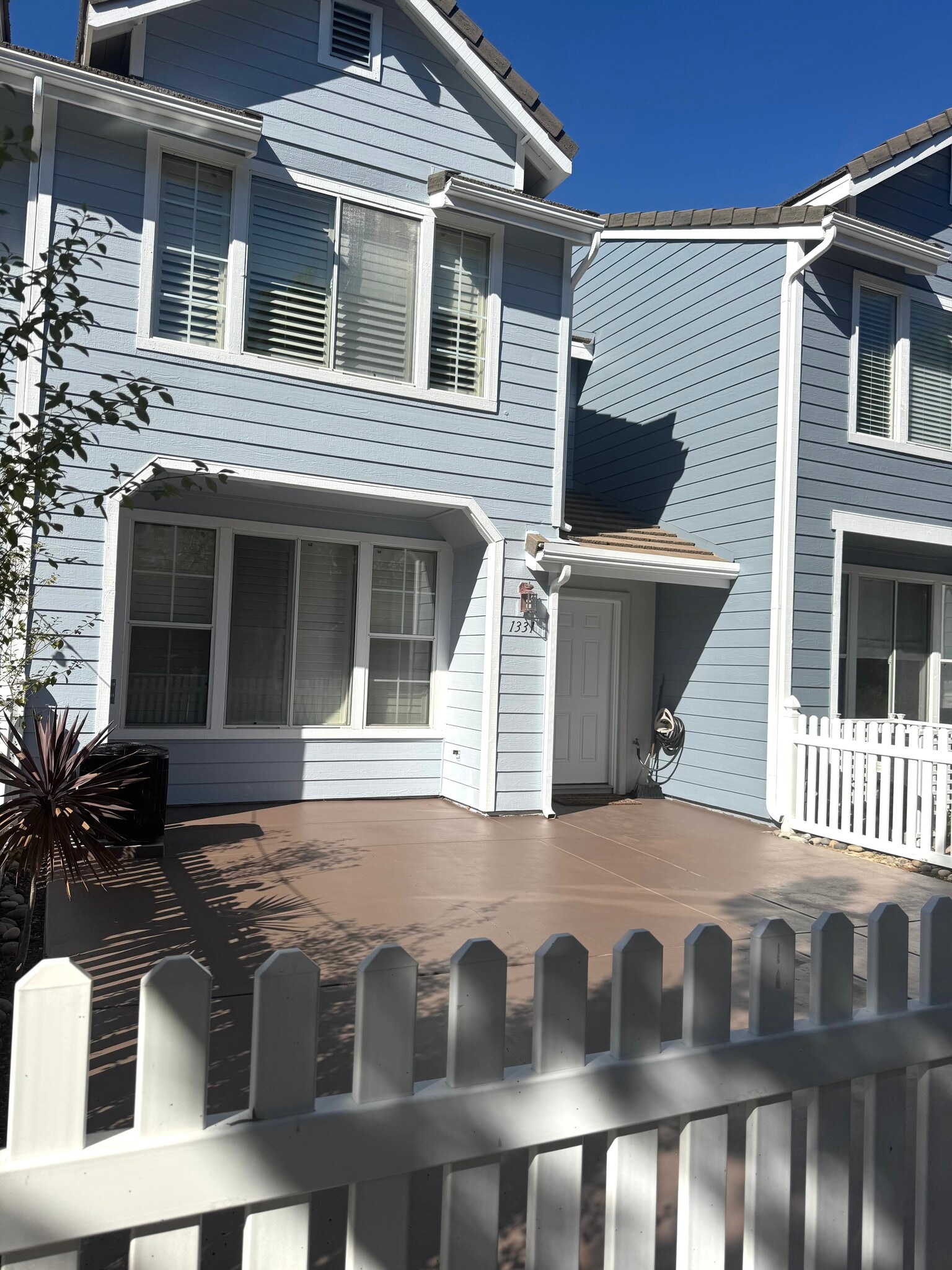 Building Photo - 1331 Statice Ct