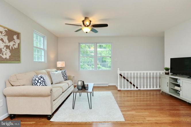 Building Photo - 2609 Dakota St