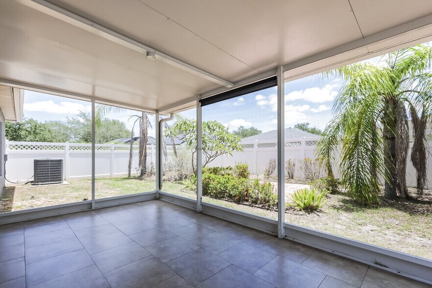 Building Photo - 1309 Alhambra Crest Dr