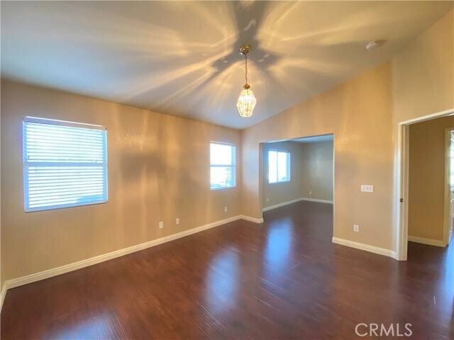 Building Photo - 708 Hillview St