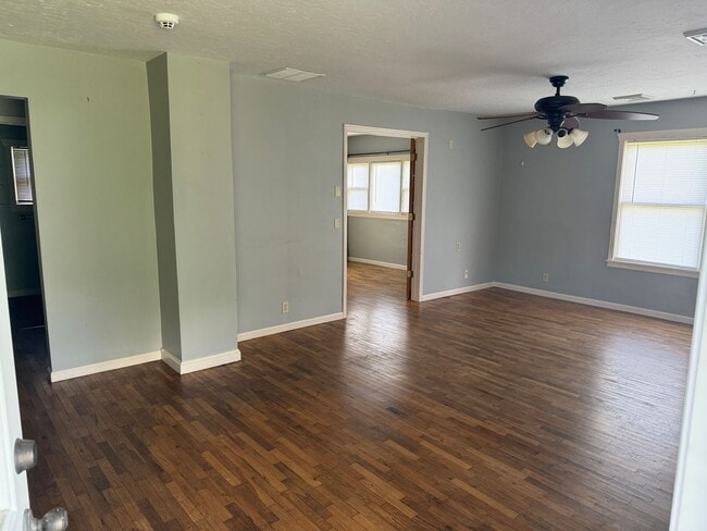 Building Photo - 2590 W Broadway St