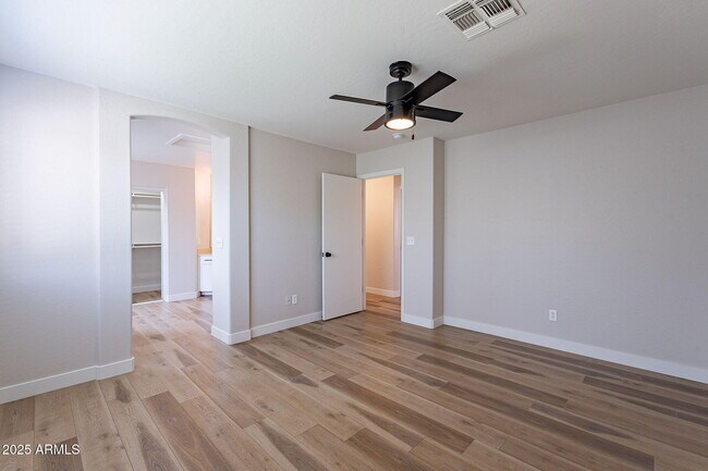 Building Photo - 15885 W Apache St