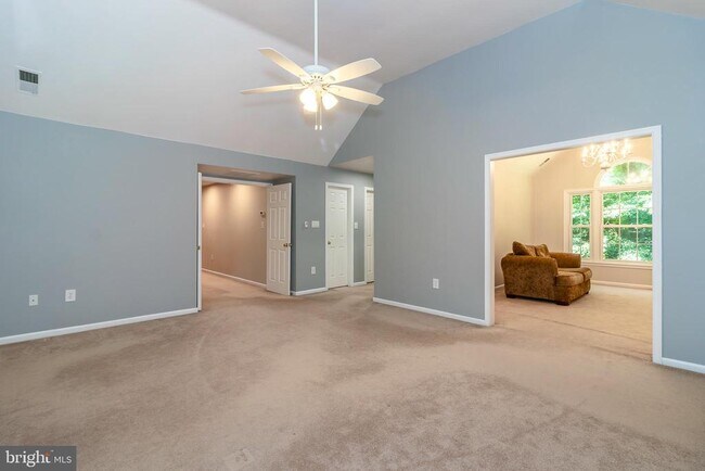 Building Photo - 7300 Scarlet Oak Ct