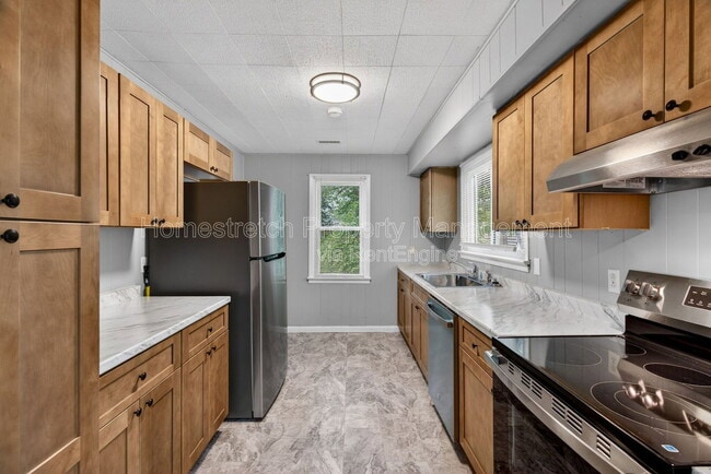 Building Photo - 410 McKinley Ave