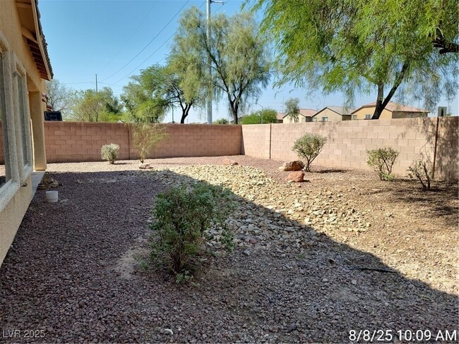 Building Photo - 6033 Casa Antiqua St