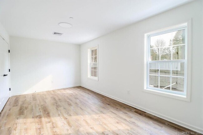 Building Photo - 80 South St