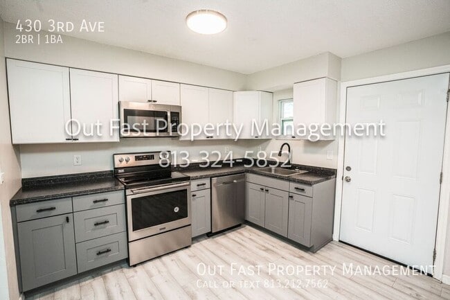 Building Photo - 430 3rd Ave