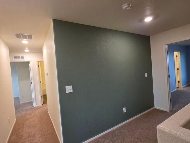 Building Photo - MASSIVE 5 Bedroom Home In Bennett!