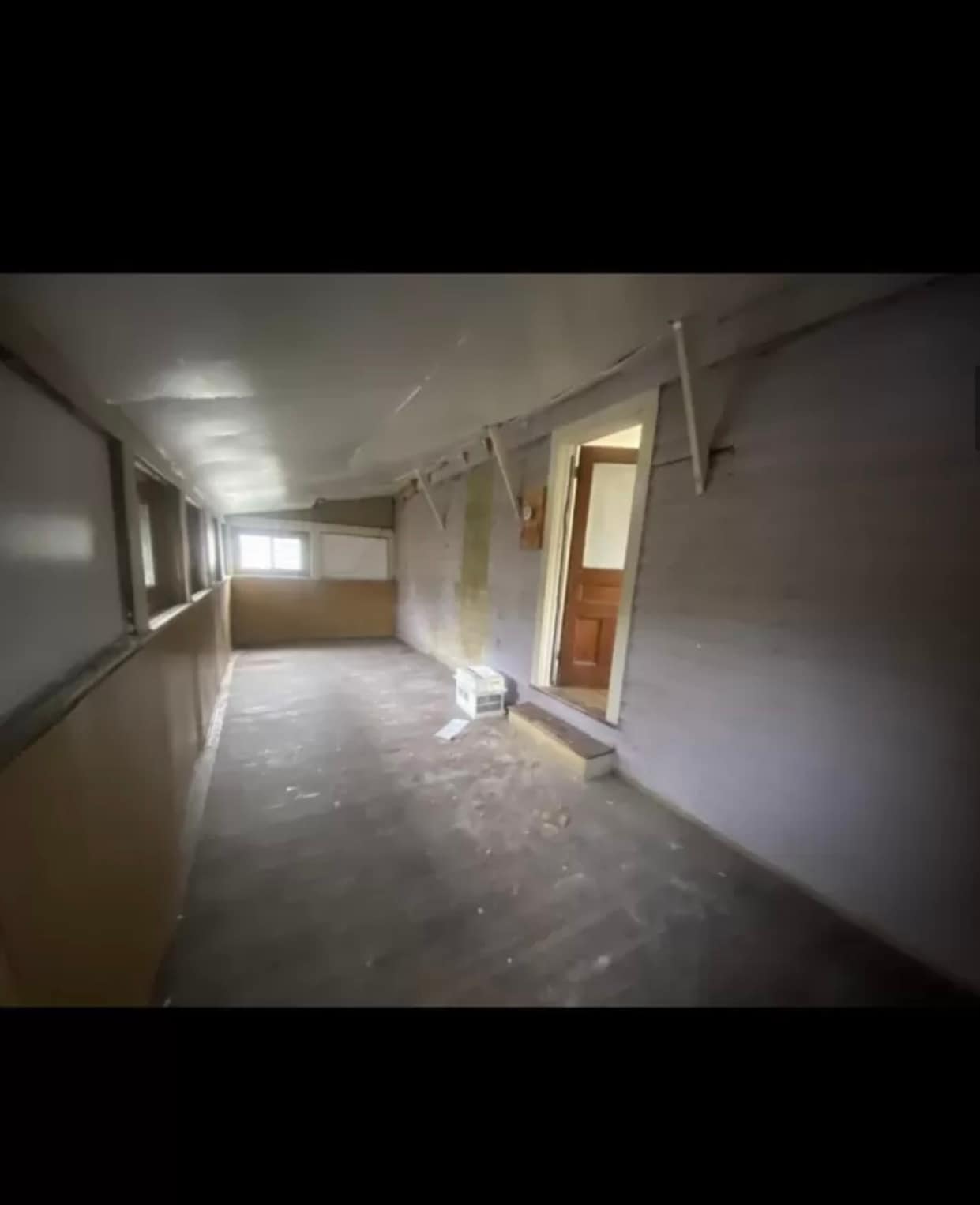 Building Photo - 13 Clarke St