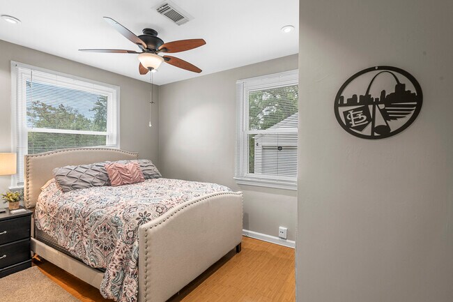 Building Photo - 6620-22 Wise Ave