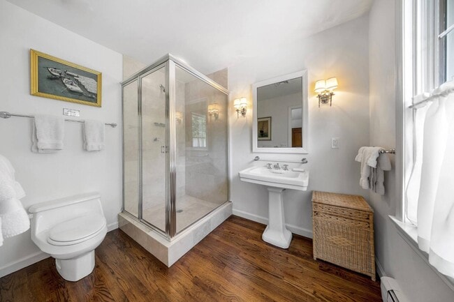 Building Photo - 154 Captains Neck Ln