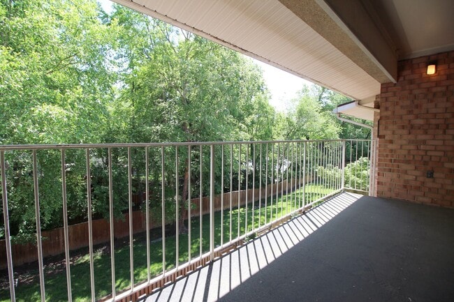 Building Photo - 2833 Kalmia Lee Ct