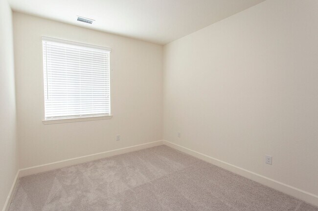 Building Photo - 6049 Red Sun Dr