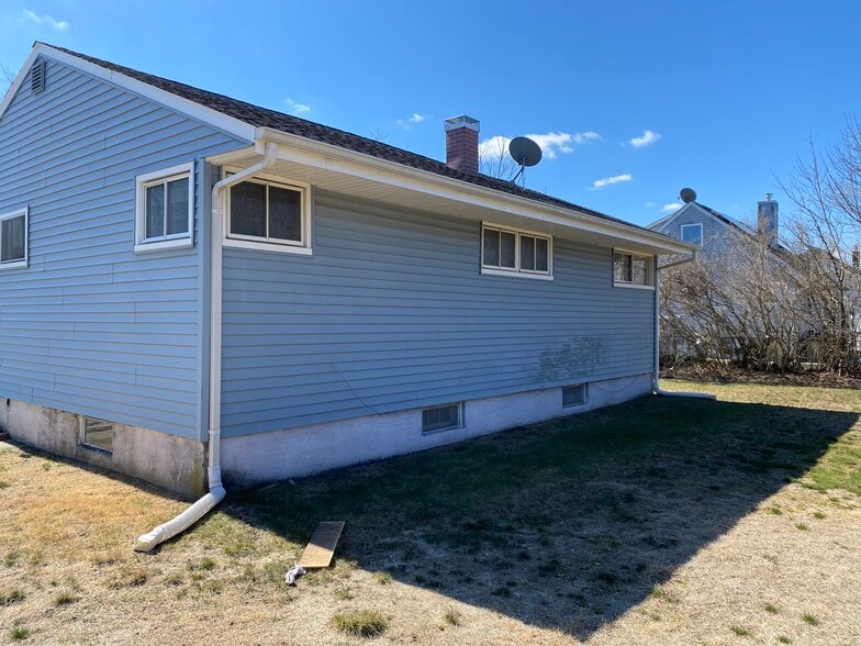 Building Photo - 51 Cypress St