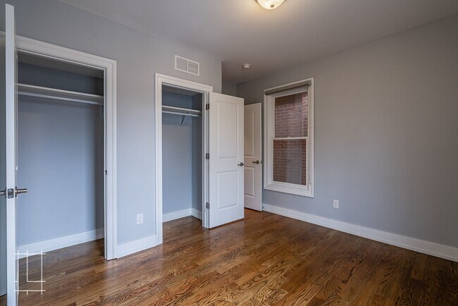 Building Photo - 160-162 E 3rd Ave
