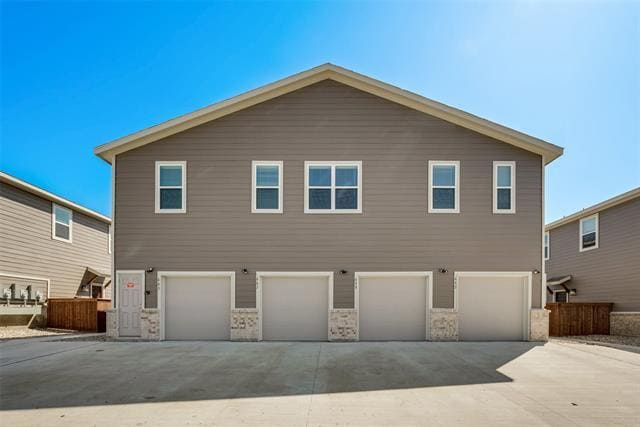 Building Photo - 663 Wheatfield Dr