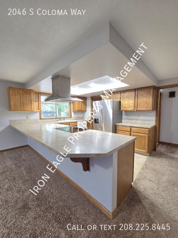 Building Photo - 2046 S Coloma Wy
