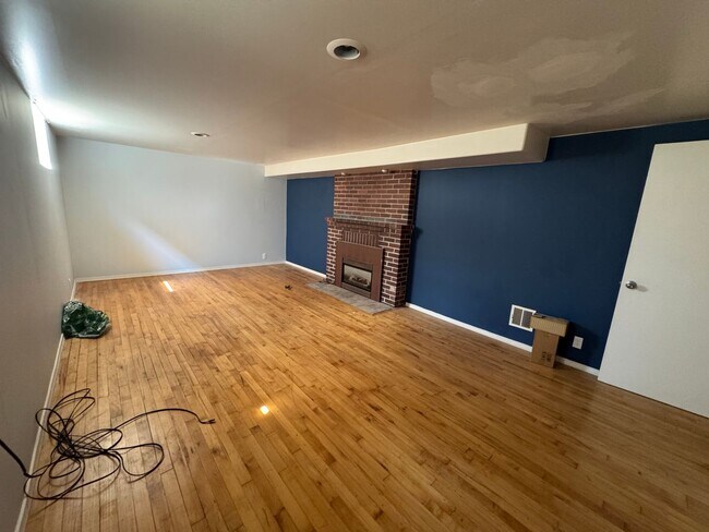 Building Photo - 4508 12th Ave S
