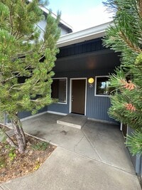 Building Photo - River Run Condos - 1 Bed/1 Bath Near Millers Landing Park and Deschutes River