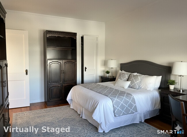 Building Photo - 118 Summer St