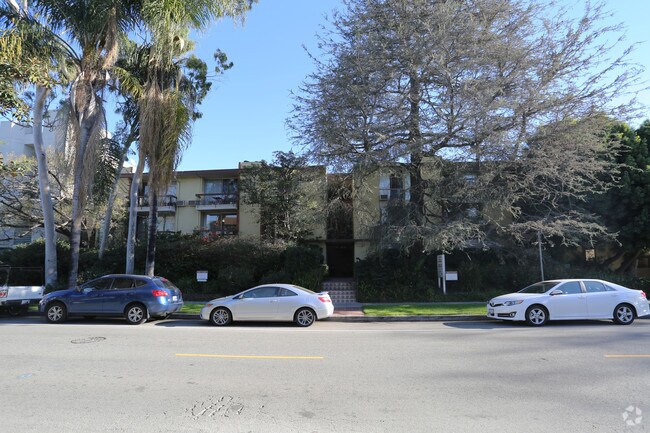 Building Photo - Casa Overlanda Apartments
