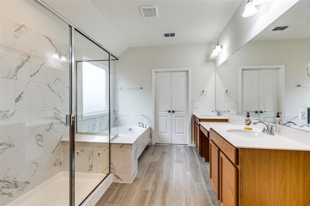 Building Photo - 2502 Wallingford Dr