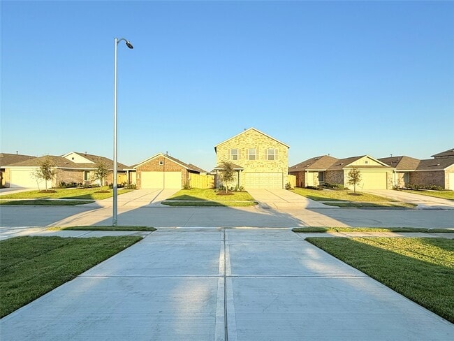 Building Photo - 6831 Flowering Ginger Ln