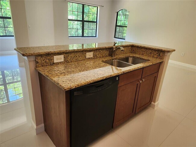 Building Photo - 2279 Portofino Pl