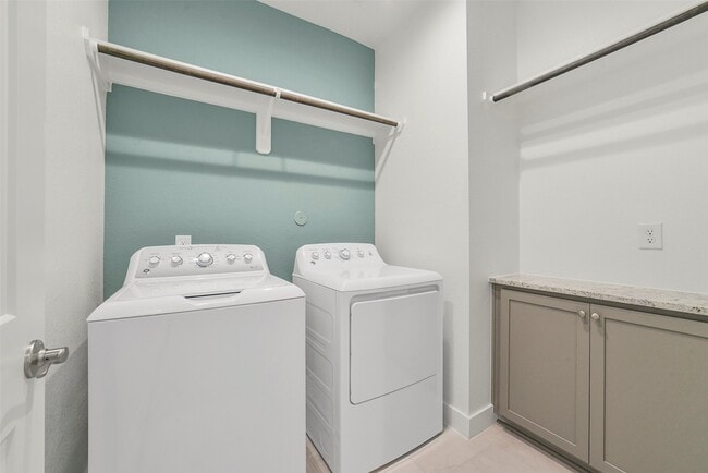 Building Photo - 21131 Medina River Dr