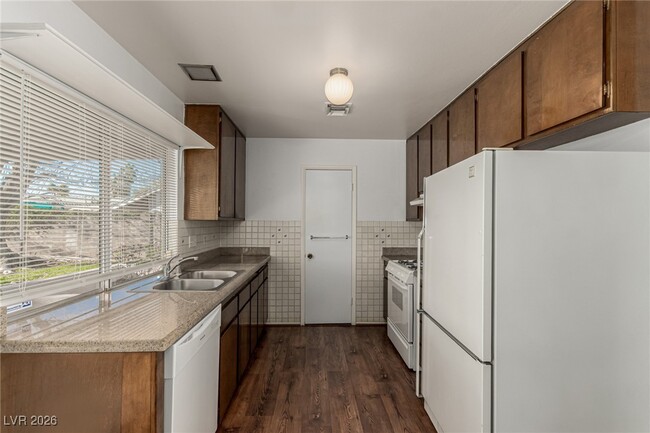 Building Photo - 5255 Stampa Ave