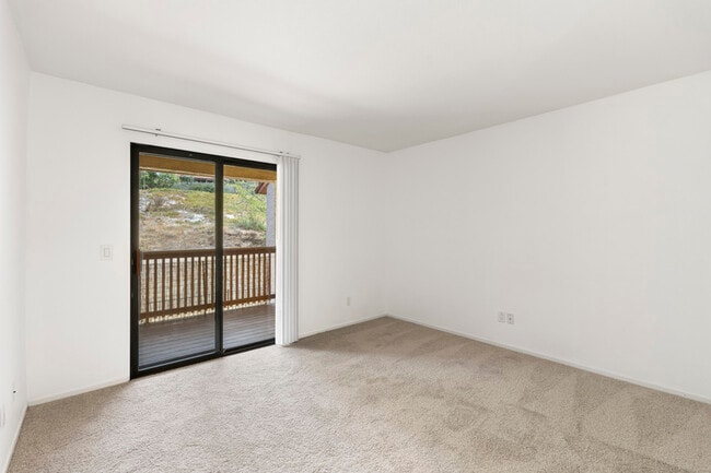 Building Photo - 12059 Alta Carmel Ct