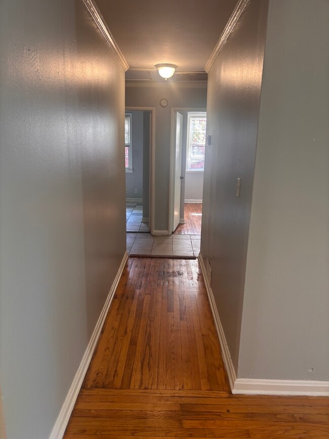 Building Photo - 216 Gardendale Dr