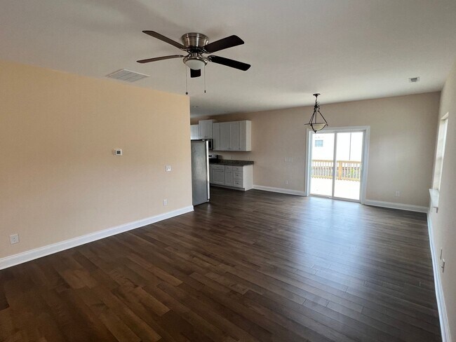 Building Photo - Stunning, Modern 4-Bed / 2.5-Bath Home for Rent – Less Than 20 Minutes to Downtown!