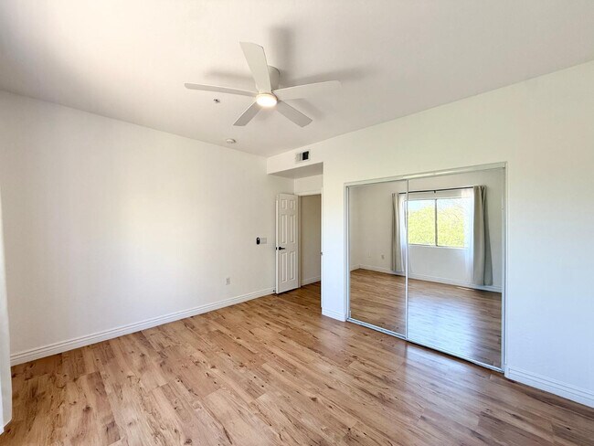 Building Photo - 16801 N 94th St