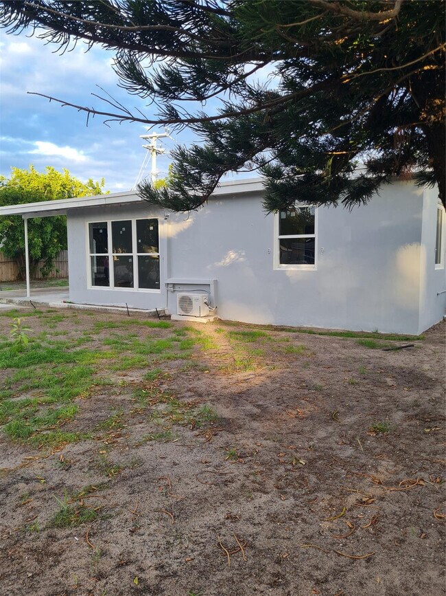 Building Photo - 4390 Ter