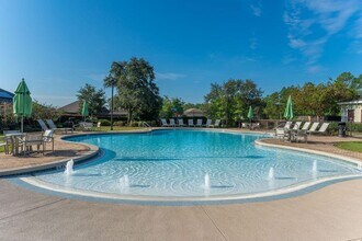 Building Photo - 1048 Limpkin St