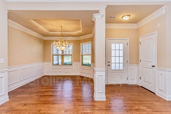 Building Photo - 12 Glenmora Rd