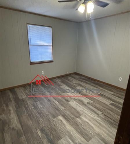 Building Photo - 401 S 4 Ave