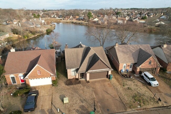 Building Photo - 2256 Lake Springs Ln