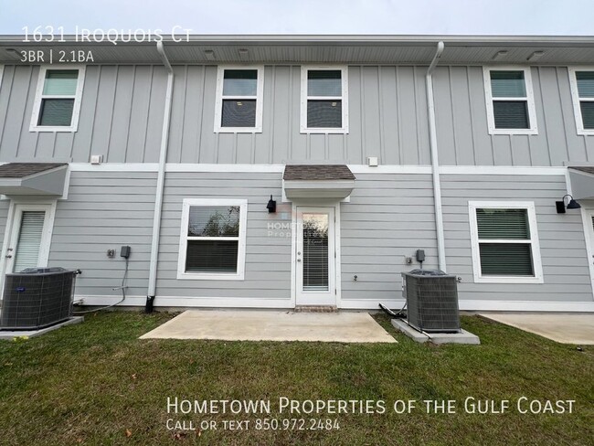 Building Photo - Beautiful 3 Bed, 2.5 Bath Rental in Pensac...