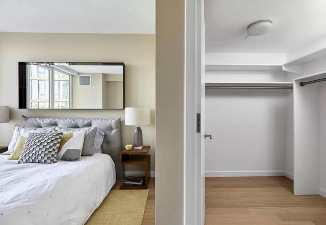 Building Photo - 2 bedroom in Queens NY 11102