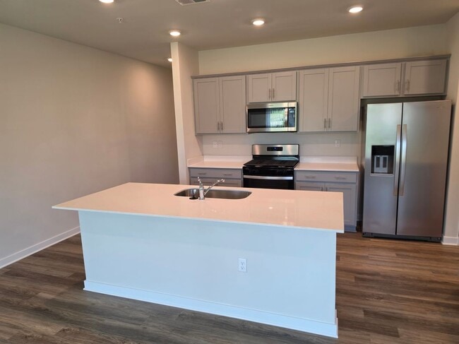 Building Photo - 1745 Lawder Cir
