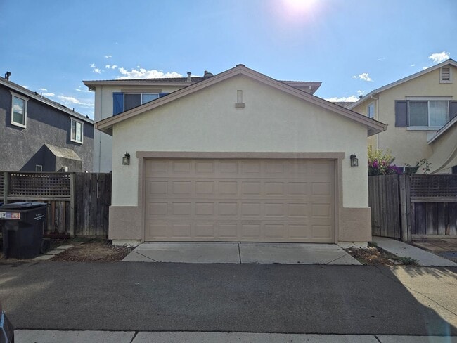 Building Photo - 4215 Montara Dr