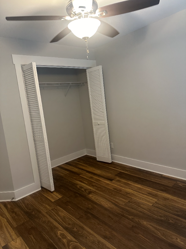 Building Photo - 4412 Shelborne Dr