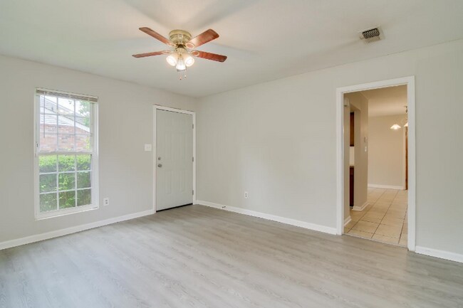 Building Photo - 2416 Winston Way