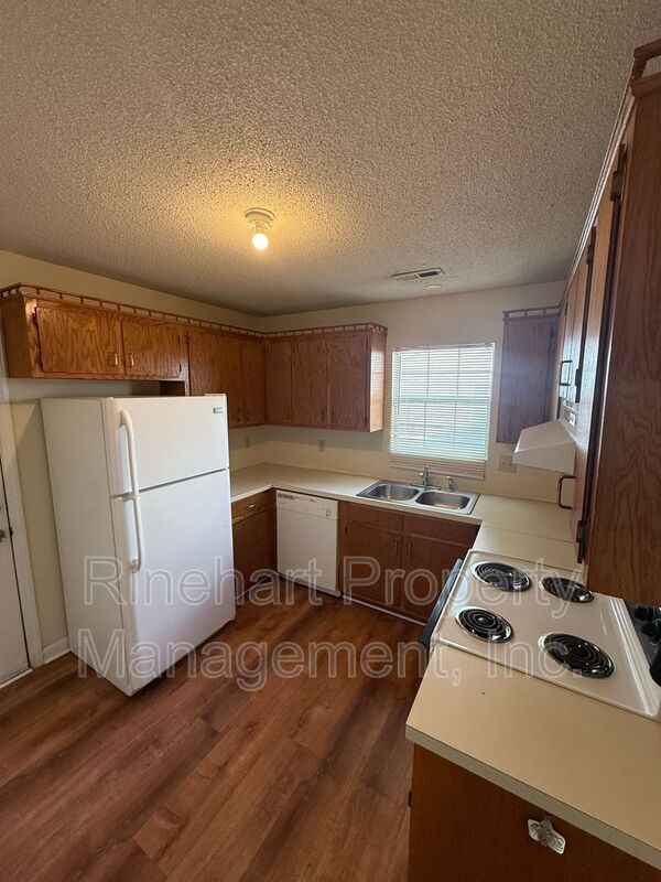 Building Photo - 1081 Cherry Meadow Ln