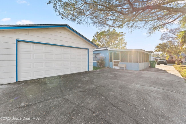 Building Photo - 1807 Elizabeth St