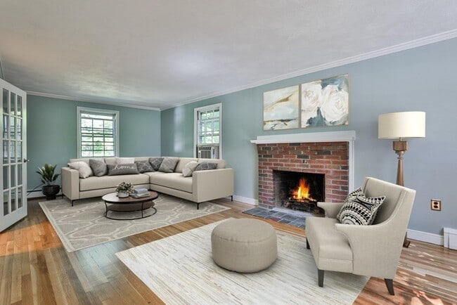 Building Photo - 22 Withington Ln